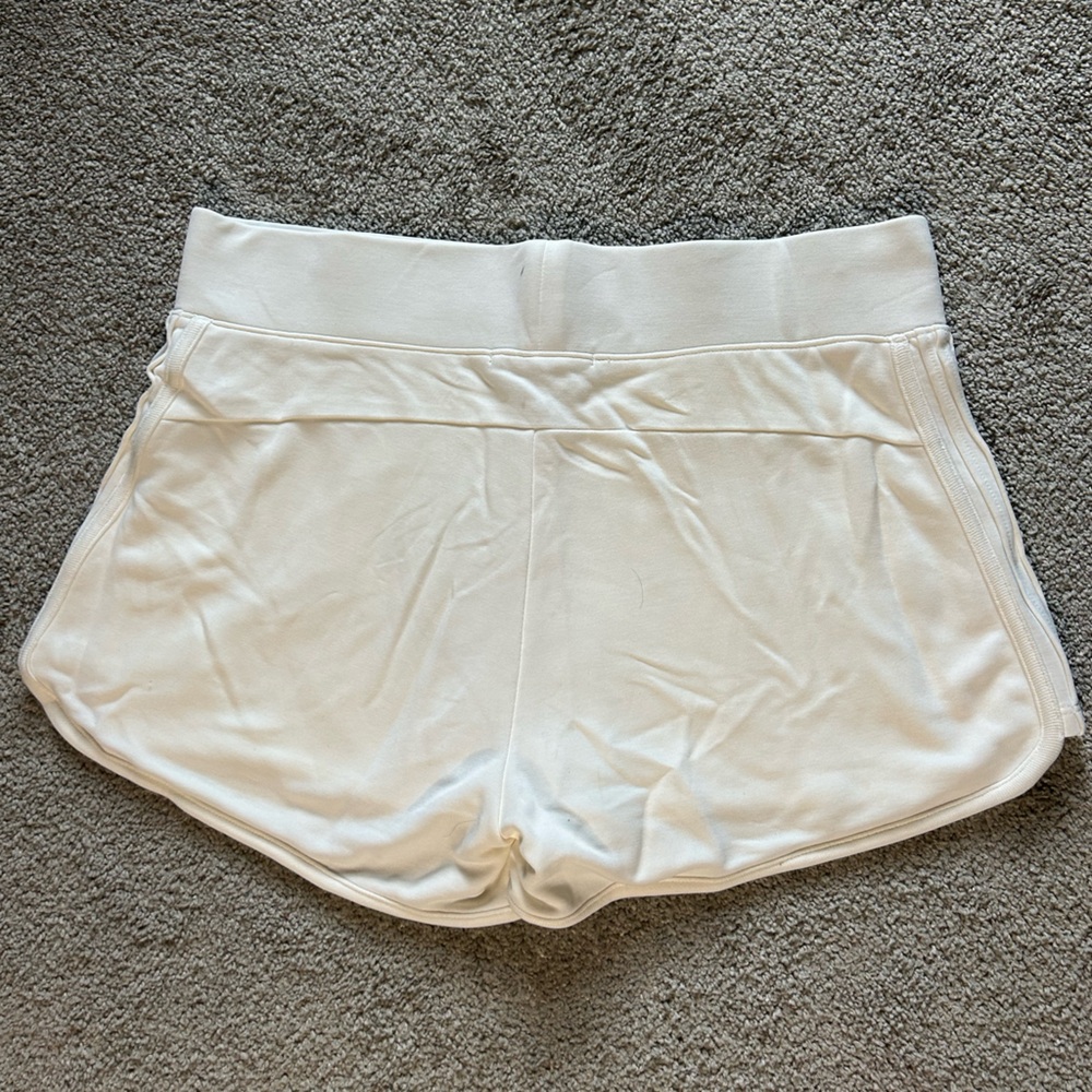 Athleta Serenity Shortie Off-White Shorts